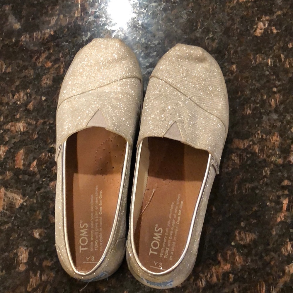 Girls Toms